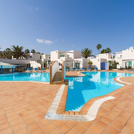 Homeforguest Moderno Apartamento Con Piscina En קורלחו מראה חיצוני תמונה