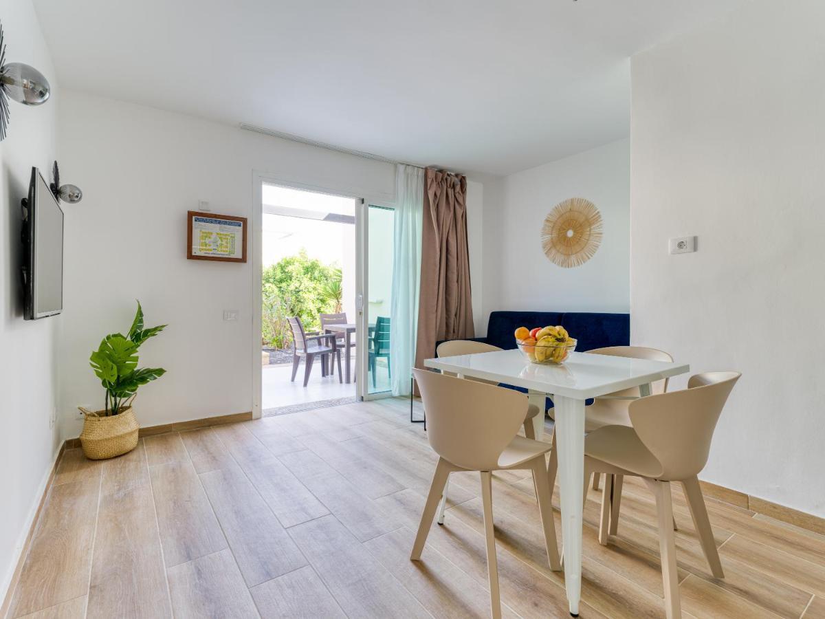 Homeforguest Moderno Apartamento Con Piscina En קורלחו מראה חיצוני תמונה
