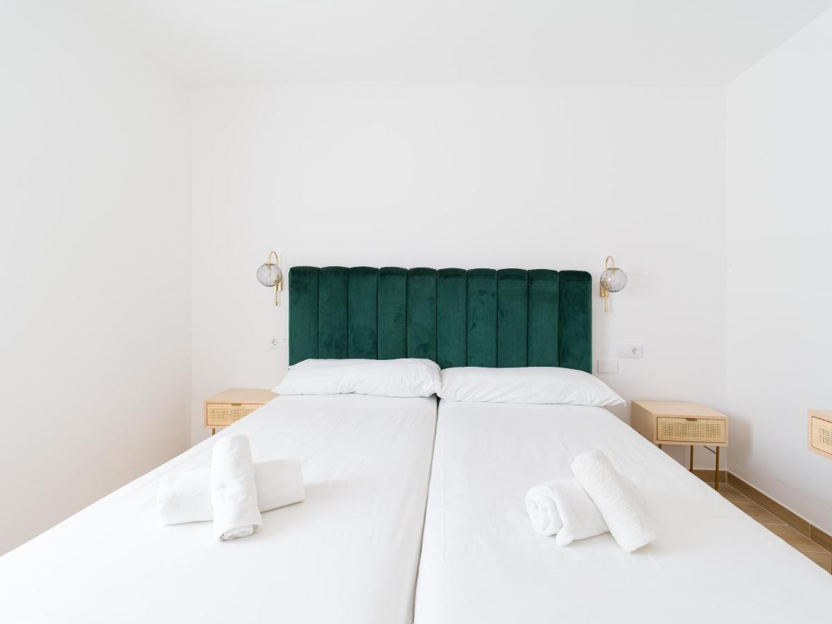 Homeforguest Moderno Apartamento Con Piscina En קורלחו מראה חיצוני תמונה