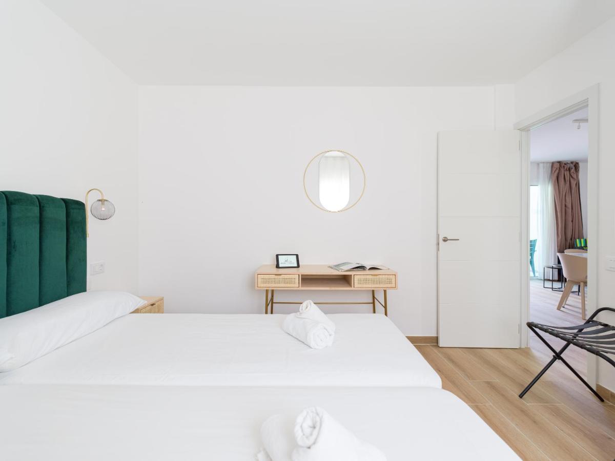 Homeforguest Moderno Apartamento Con Piscina En קורלחו מראה חיצוני תמונה