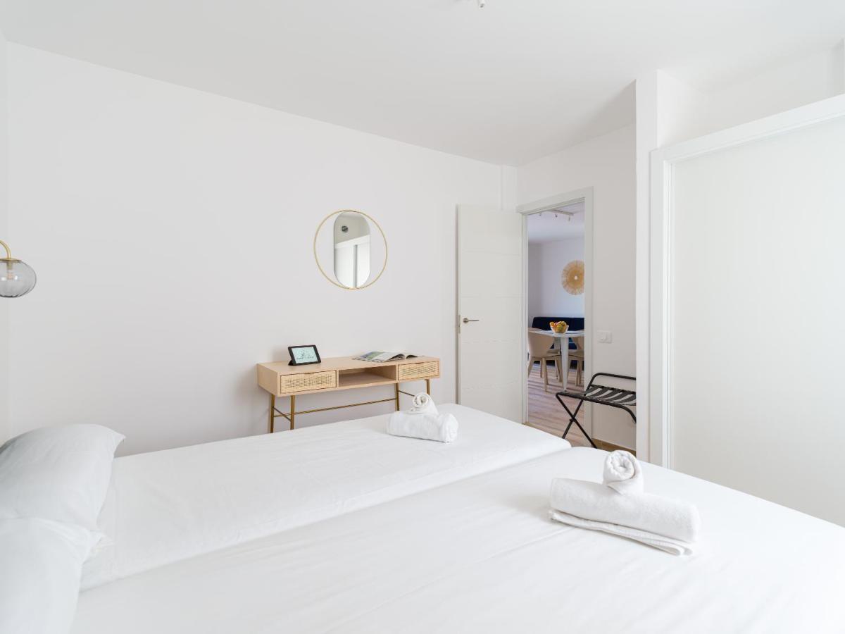 Homeforguest Moderno Apartamento Con Piscina En קורלחו מראה חיצוני תמונה